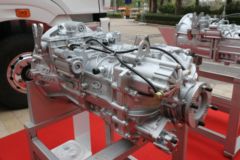 汉马16SOB1500 16挡 手动挡变速箱