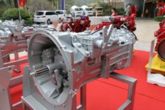 汉马16SOB2700 16挡 手动挡变速箱