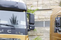 华菱 汉马H9重卡 410马力 6X4 LNG牵引车(HN4250NGX41C9M5) 华菱 汉马H9重卡 410马力 6X4 LNG牵引车(HN4250NGX41C9M5)