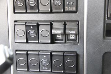 ���� ����H9�ؿ� 410���� 6X4 LNGǣ����ͼƬ