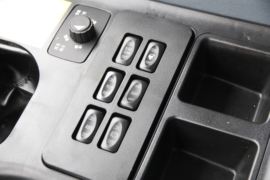 华菱之星&nbsp;牵引车驾驶室                                               图片