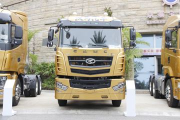 华菱 汉马H7重卡 430马力 6X4 LNG牵引车(16挡)(国六)(HN4250NGX43C8M6)