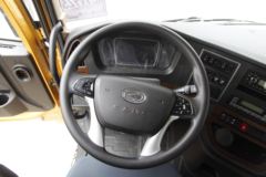 华菱 汉马H9重卡 410马力 6X4 LNG牵引车(HN4250NGX41C9M5) 华菱 汉马H9重卡 410马力 6X4 LNG牵引车(HN4250NGX41C9M5)