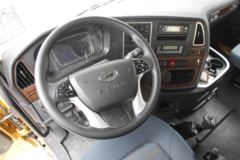 华菱 汉马H9重卡 410马力 6X4 LNG牵引车(HN4250NGX41C9M5) 华菱 汉马H9重卡 410马力 6X4 LNG牵引车(HN4250NGX41C9M5)