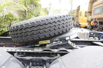 ���� ����H9�ؿ� 410���� 6X4 LNGǣ����ͼƬ