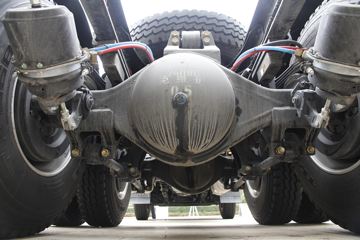 ���� ����H9�ؿ� 410���� 6X4 LNGǣ����ͼƬ