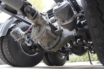 ���� ����H9�ؿ� 410���� 6X4 LNGǣ����ͼƬ