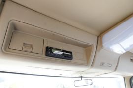 华菱M5&nbsp;混凝土搅拌车驾驶室                                               图片