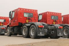 东风柳汽 乘龙T5重卡 400马力 6X4长头牵引车(平顶)(LZ4250T5DB)