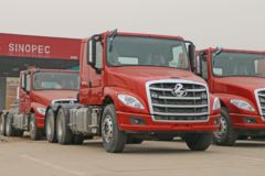 东风柳汽 乘龙T5重卡 400马力 6X4长头牵引车(平顶)(LZ4250T5DB)