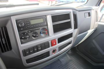 һ������ ��ž���5ϵ 180���� 4X2��ж��(����)ͼƬ