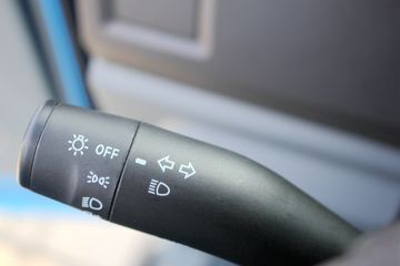 һ������ ��ž���5ϵ 180���� 4X2��ж��(����)ͼƬ