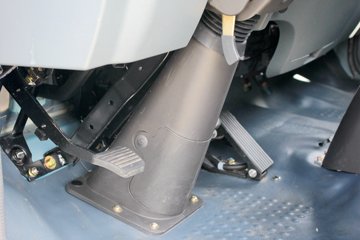 解放经典5系&nbsp;自卸车驾驶室                                               图片