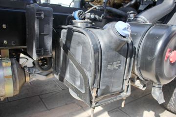 һ������ ��ž���5ϵ 180���� 4X2��ж��(����)ͼƬ