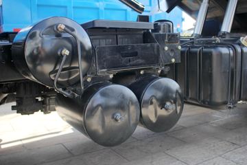 һ������ ��ž���5ϵ 180���� 4X2��ж��(����)ͼƬ