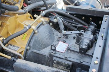 һ������ ��ž���5ϵ 180���� 4X2��ж��(����)ͼƬ