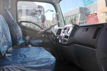 һ������ ��Ź�ʨ ���ذ� 163���� 4X2 �����Ῠ����(����)ͼƬ