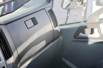 һ������ ��Ź�ʨ ���ذ� 163���� 4X2 �����Ῠ����(����)ͼƬ