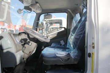 һ������ ��Ź�ʨ ���ذ� 163���� 4X2 �����Ῠ����(����)ͼƬ