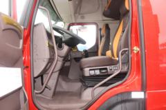 东风柳汽 乘龙H7重卡 2019款 315马力 6X2 9.6米载货车底盘(LZ1250H7CB)