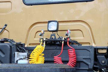 �������� ����H7�ؿ� 2019�� 600���� 6X4ǣ����(����)(LZ4252H7DC1)ͼƬ