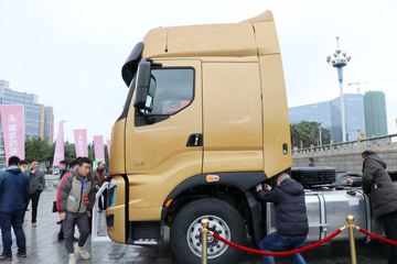 �������� ����H7�ؿ� 2019�� 600���� 6X4ǣ����(����)(LZ4252H7DC1)ͼƬ