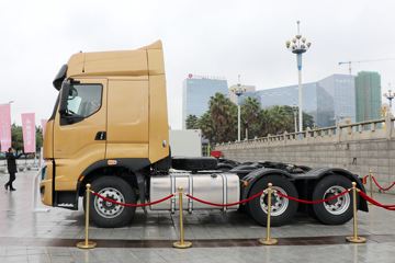 �������� ����H7�ؿ� 2019�� 600���� 6X4ǣ����(����)(LZ4252H7DC1)ͼƬ