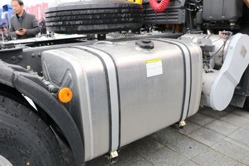 �������� ����H7�ؿ� 2019�� 600���� 6X4ǣ����(����)(LZ4252H7DC1)ͼƬ