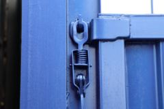 东风柳汽 乘龙H5中卡 290马力 6X2 7.8米仓栅式载货车(LZ5250CCYH7CB)