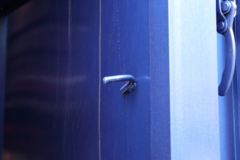 东风柳汽 乘龙H5中卡 290马力 6X2 7.8米仓栅式载货车(LZ5250CCYH7CB)