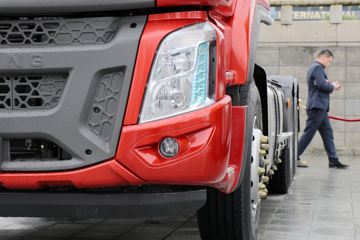 �������� ����H5�ؿ� 400���� 6X4ǣ����(����)ͼƬ