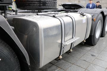 �������� ����H5�ؿ� 400���� 6X4ǣ����(����)ͼƬ