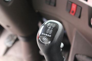  H5п 220 4X2 6.8ػ(LZ1180M3AB)ͼƬ