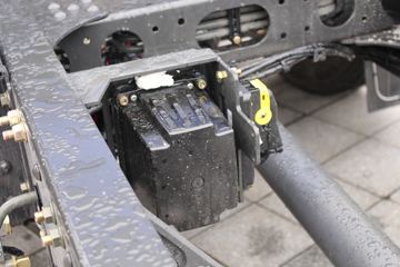  H5п 220 4X2 6.8ػ(LZ1180M3AB)ͼƬ