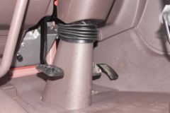 东风柳汽 乘龙H5中卡 240马力 4X2 6.8米仓栅式载货车(LZ5182CCYM3AB)