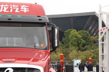 �������� ����T5�ؿ� 430���� 6X4 LNG��ͷǣ����(�����)ͼƬ