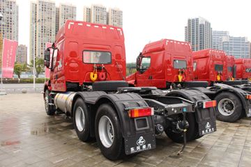 �������� ����T5�ؿ� 430���� 6X4 LNG��ͷǣ����(�����)ͼƬ