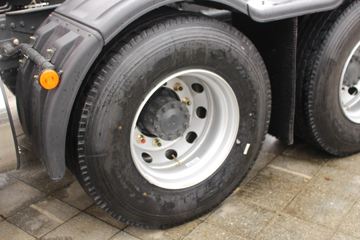 �������� ����T5�ؿ� 430���� 6X4 LNG��ͷǣ����(�����)ͼƬ