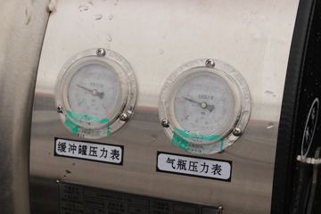 �������� ����T5�ؿ� 430���� 6X4 LNG��ͷǣ����(�����)ͼƬ