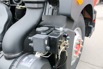 ���� ������D9 220���� 4X2 8����������ʽ�ػ���(����)(EQ5160XYKL9CDHAC)ͼƬ