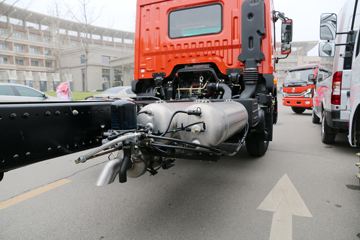 ���� ������D9 220���� 4X2 8����������ʽ�ػ���(����)(EQ5160XYKL9CDHAC)ͼƬ