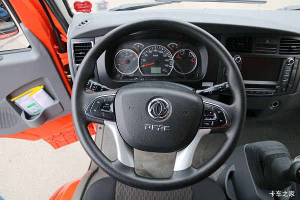 多利卡D6载货车限时促销中 优惠0.8万