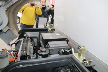 ����綯 ������ EV350 4.5T 4.2�׵��Ŵ��綯��ʽ�Ῠ89.35kWhͼƬ