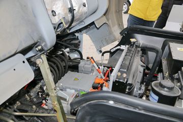 ����綯 ������ EV350 4.5T 4.2�׵��Ŵ��綯��ʽ�Ῠ89.35kWhͼƬ