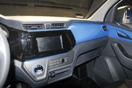 大通EV30&nbsp;电动封闭厢货驾驶室图片