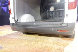 大通EV30&nbsp;电动封闭厢货货厢图片