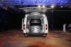 上汽大通EV30 2019款 智运版 2.4T 4.5米短轴纯电动封闭货车(盟固利电池)35kWh 上汽大通EV30 2019款 智运版 2.4T 4.5米短轴纯电动封闭货车(盟固利电池)35kWh