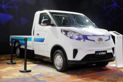 上汽大通EV30 2.8T 2.6米单排纯电动微卡