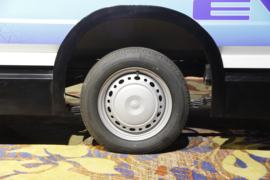 大通EV30&nbsp;电动载货车底盘图片