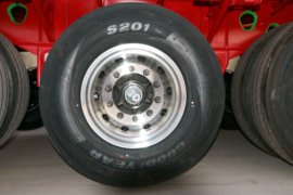 13米系列&nbsp;仓栅式半挂车底盘图片